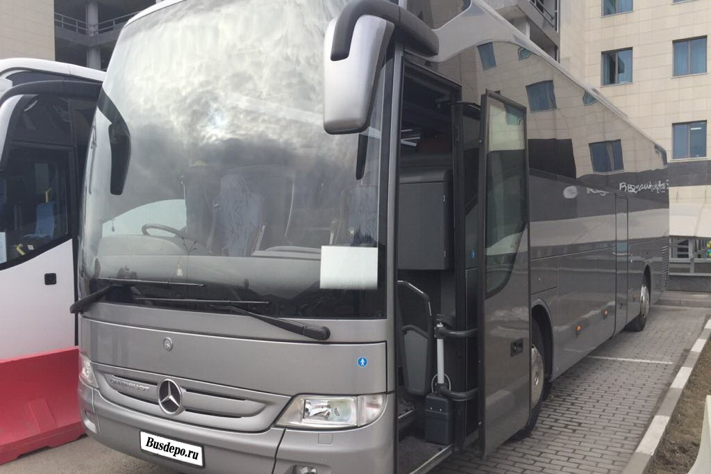 Автобус Mercedes-Benz