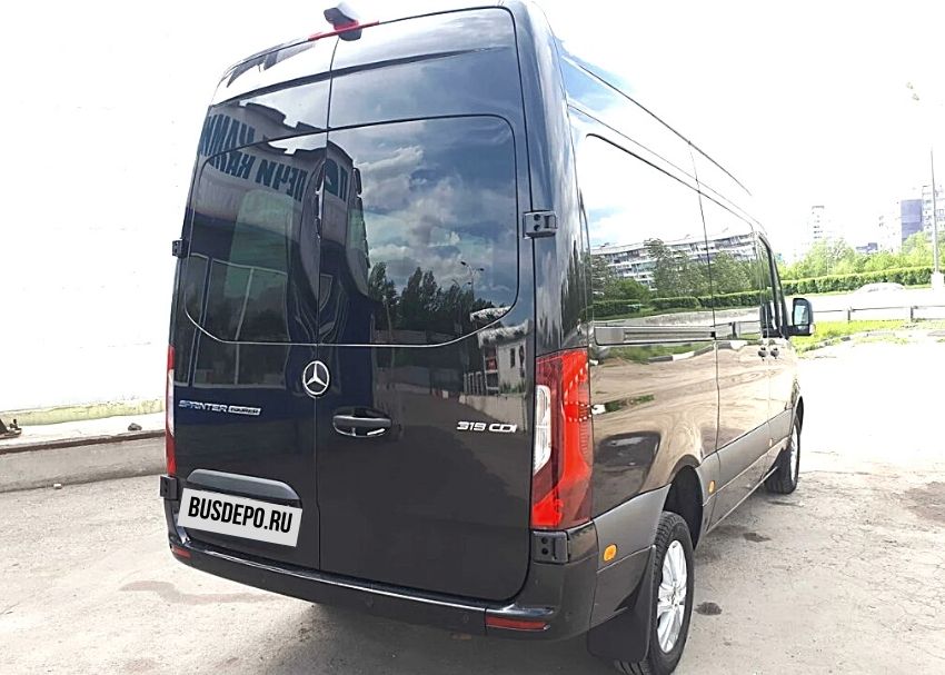 Прокат микроавтобуса Mercedes Sprinter 2019 с водителем в Москве, заказать