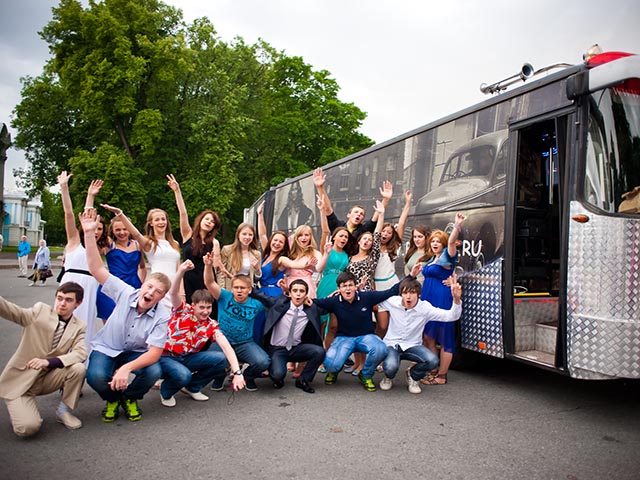 Автобус на выпускной